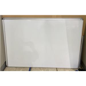 Lot 32

Large Whiteboards
